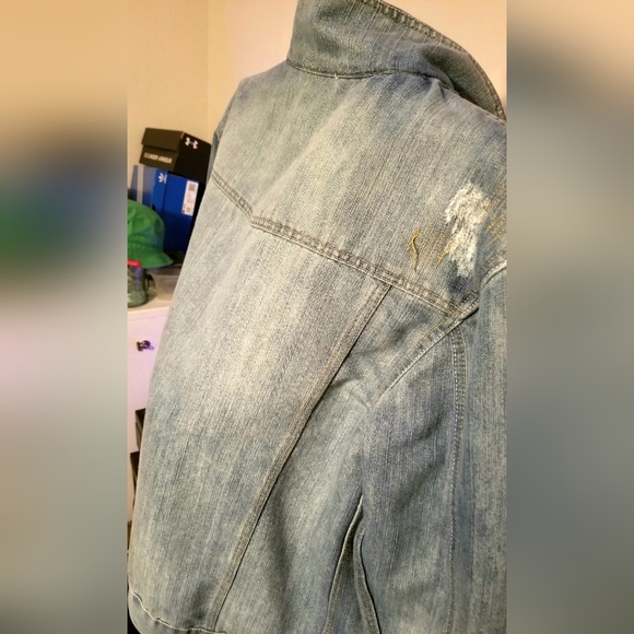 Jean Jacket - Picture 6 of 7